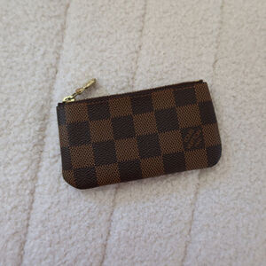 Louis Vuitton Key Pouch – Damier Ebene